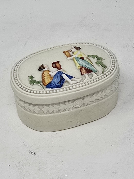Other - Vtg bisque porcelain lidded trinket vanity box hand painted relief romantic